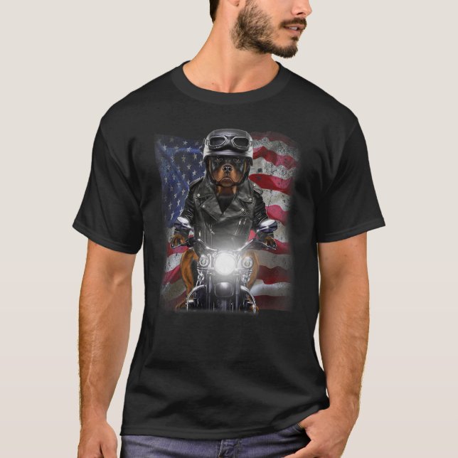 Camiseta Perro Patriot Rottweiler en motocicleta con bander (Anverso)