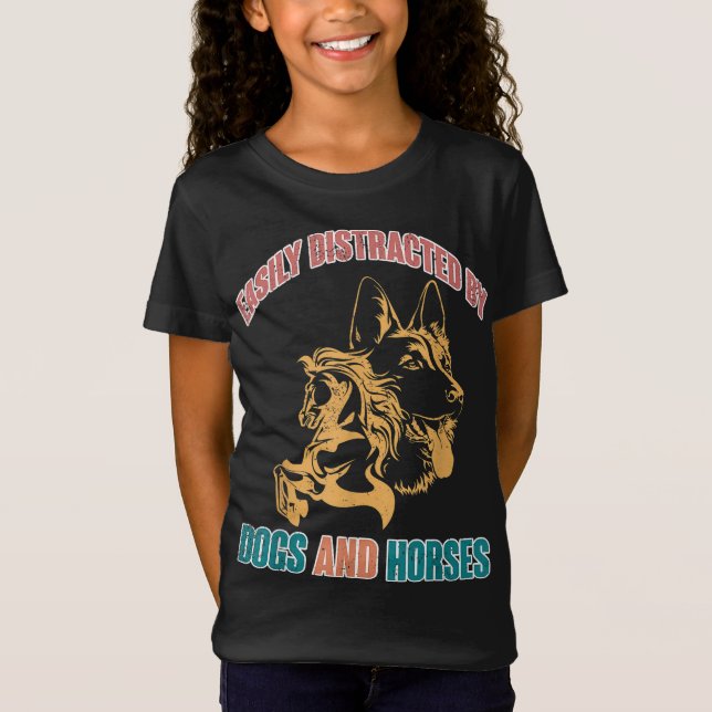 Camiseta Perro Perro Enamorado Ecuestre Distrado Fácilmente (Anverso)