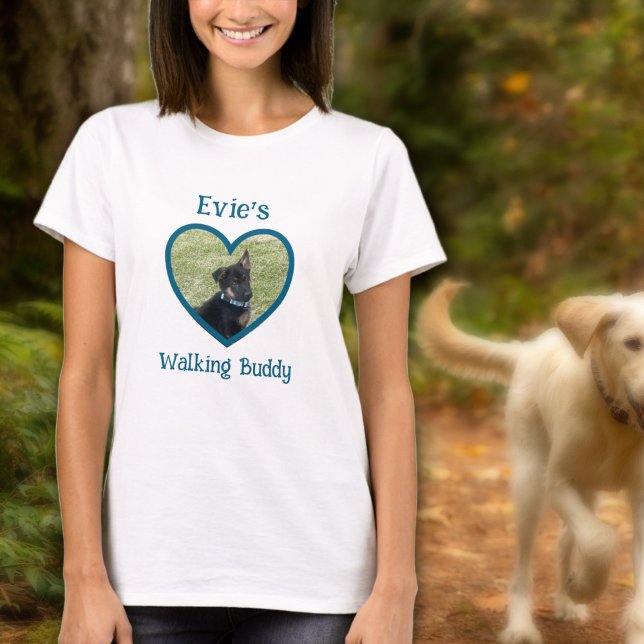 Camiseta Perro personalizado lindo caminando foto de corazó (Teal Personalized Dog Walking Buddy Heart Photo T-Shirt
)