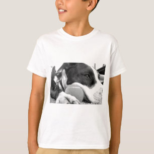 Camiseta perro pitbull negro blanco con pelota de aspecto l