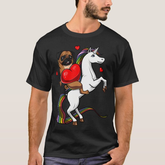 Camiseta Perro Pug montando un Unicornio (Anverso)