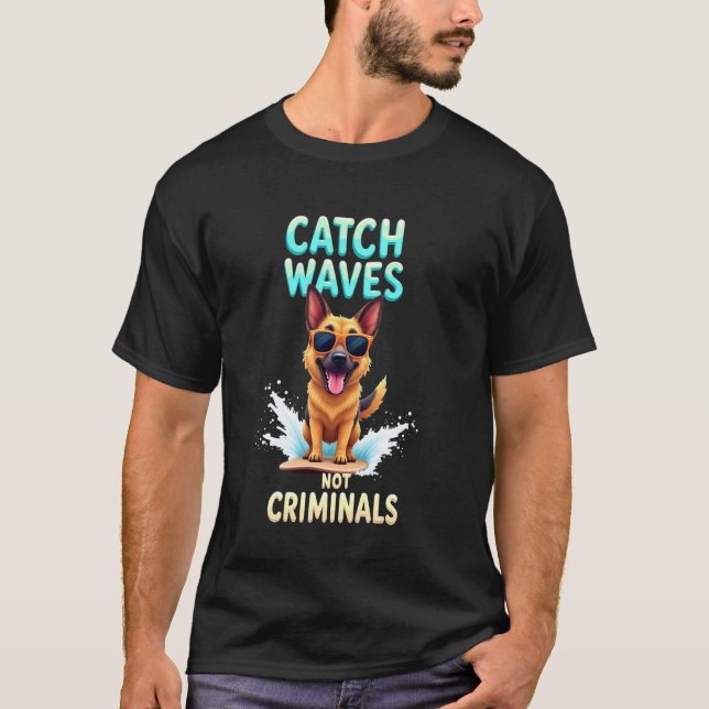Camiseta Perro surfista Cool Pastor Alemán (Anverso)