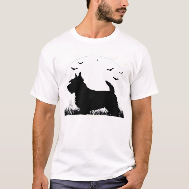 Camiseta Perro Terrier Skye � Silueta de Luna de Halloween  (Anverso)