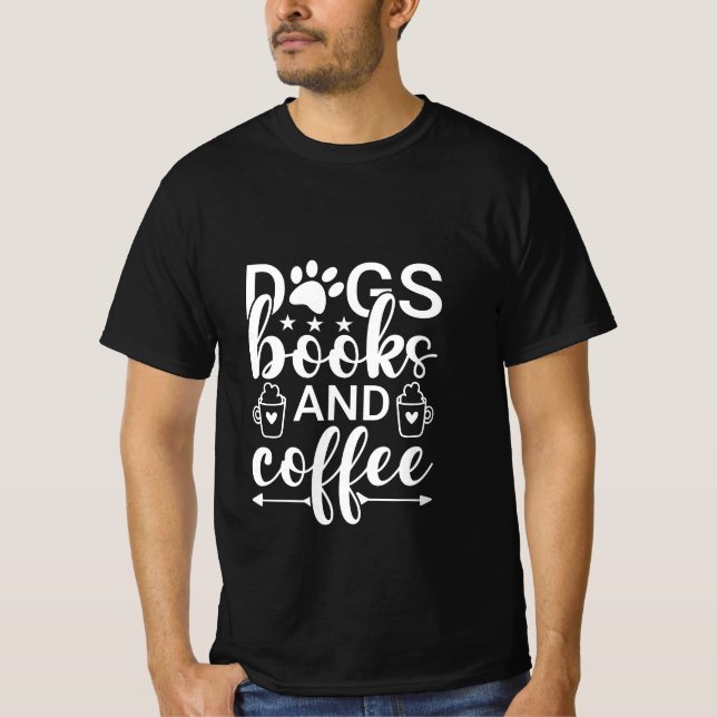 Camiseta perros, libros y café (Anverso)
