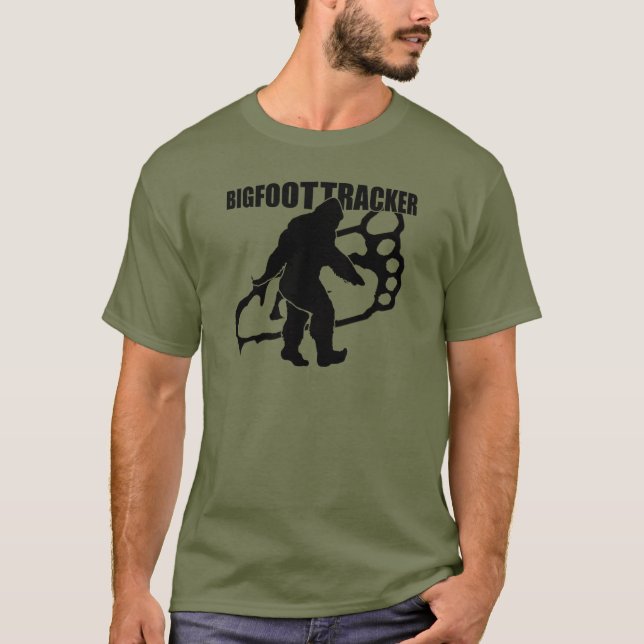 Camiseta PERSEGUIDOR de Bigfoot (Anverso)