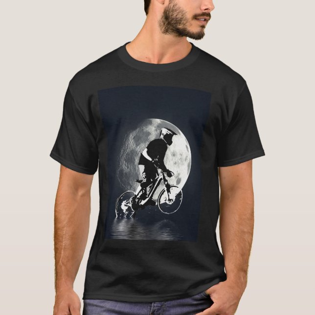 Camiseta Persiguiendo a la luna - Montaña Biker (Anverso)