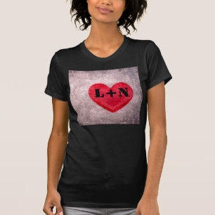 Camiseta Personalización del monograma de corazón lavado de