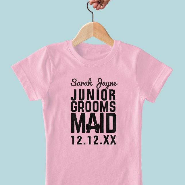 Camiseta personalizada para junior Groomsmaid juni (Just add your Junior Groomsmaid name and your wedding date to this cute t-shirt. Lot's of sizes!)