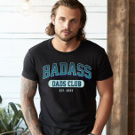 Camiseta Personalizado Badass Dad Club Retro Guay Trendy Fu<br><div class="desc">¡Únete al Club de Papá Badass con esta camisa fresca! Diseño retro de moda para un regalo divertido del Día del Padre. ¡Salud a los padres increíbles!</div>