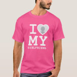 Camiseta Personalizado Cute Pink Amo a mi novia foto de hom<br><div class="desc">Crea tu propia Personalizado Cute Pink Amo la camiseta de mi novia para hombres con esta moderna y divertida plantilla de camiseta que incluye una fresca foto de un serif con una pizarra y una foto de novia en un enorme corazón rojo. Añade tu propia foto, tu nombre o cualquier...</div>