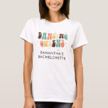 Camiseta Personalizado de danza retro de Bachelorette<br><div class="desc">Personalizado Bachelorette Party Retro Dancing Queens T-Shirt se puede personalizar con el nombre de la novia. Camiseta de diseño retro de fiesta de novia perfecta. Utilice nuestra "Herramienta de diseño" para una mayor personalización.</div>