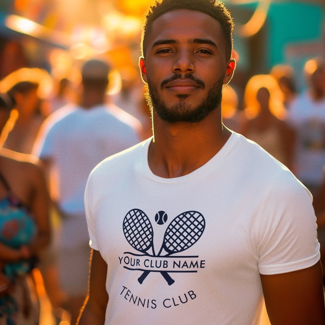 Camiseta Personalizado de jugadores del equipo de Tennis Co (Lawn Tennis Club Members Swag T-Shirt with Navy Blue Logo for Men)