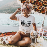 Camiseta Personalizado del partido Bachelorette de Nashvill<br><div class="desc">¿Necesitas una graciosa camisa de soltera? Bueno, ¡tenemos la cosa! Esta camiseta de la dama de honor personalizado es perfecta para tu próximo golpe. No sólo es hilarante, sino también elegante y práctico. Además, es un gran regalo para tus novias. Les encantará usarlo mientras celebran tu gran día. Entonces, ¿qué...</div>