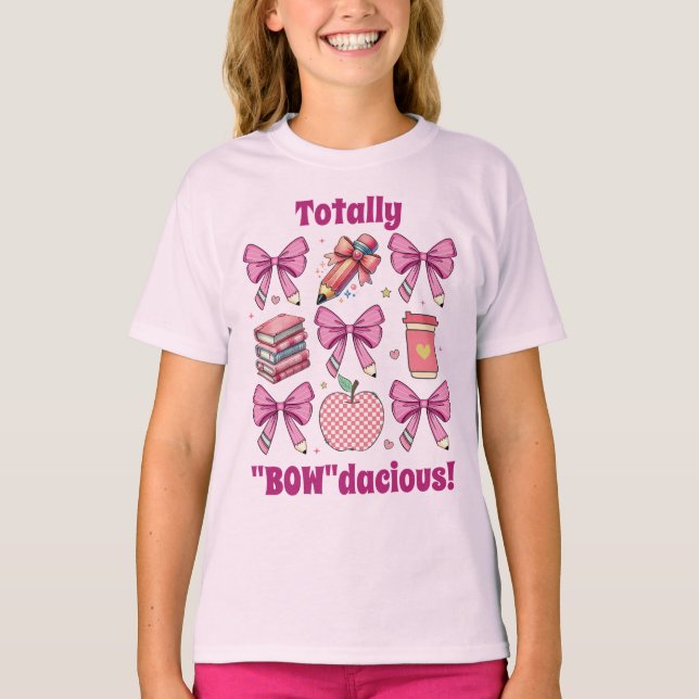 Camiseta Personalizado Estilo de Coquette "Bowdacious" (Anverso)