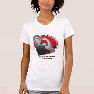 Camiseta Personalizado graduada de mujeres en Chica STEM