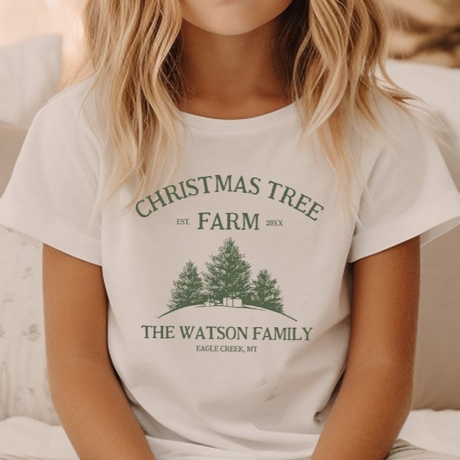 Camiseta Personalizado Nombre Familia Navidad Árbol Granja  (Subido por el creador)