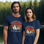 Camiseta Personalizado Viaje por carretera Reunión de la fa<br><div class="desc">Esta fresca puesta de sol retro sobre montañas rocosas en la naturaleza hace una gran imagen para un conjunto de camisetas personalizadas para una reunión familiar, viaje por carretera o vacaciones de verano. Conmemorar tu semana de vacaciones con lentes de amor para mamá, papá, hermano y hermana. Sólo tienes que...</div>