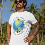 Camiseta Personalizado World Tour Earth en Sunflowers Guay<br><div class="desc">Personalizar estas increíbles camisetas de gira mundial para una banda de viajes o viaje familiar de vacaciones por carretera. El planeta está envuelto en una hermosa corona floral de girasoles y viñas. Tejidos de viaje personalizados para explorar la Tierra.</div>