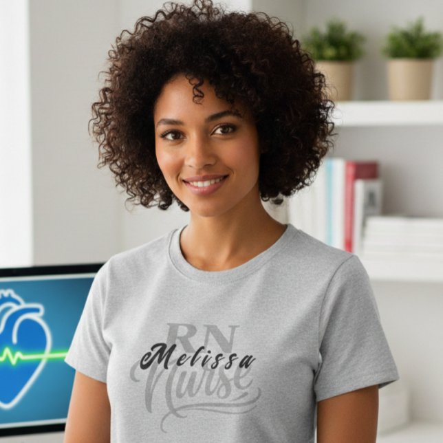 Camiseta Personalized RN Name T-Shirt for Women (Subido por el creador)