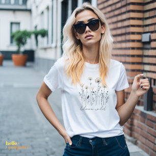 Camiseta Personalized Wildflower Line Art