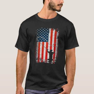 Camiseta Pesca en peligro de vuelo con bandera estadouniden