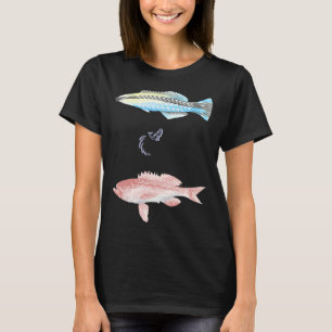 Camiseta Pescado Colorido Con Un Pequeño Salto En El Medio