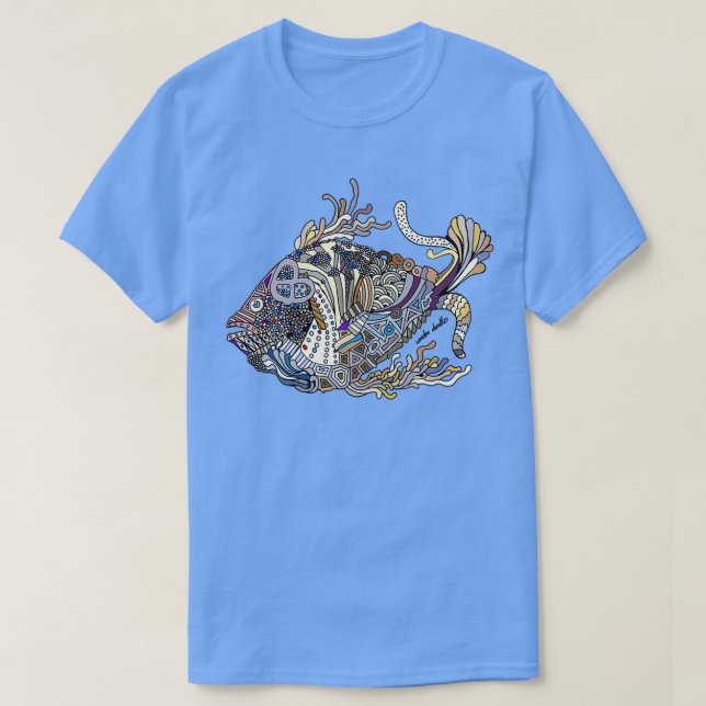 Camiseta Pescado dragón sobre geométrica blanca (Diseño del anverso)