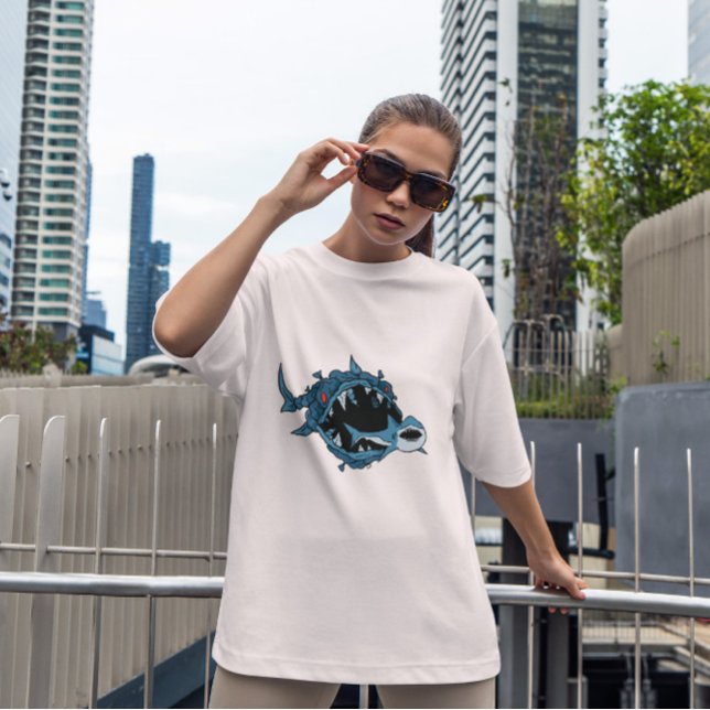 Camiseta Pescado monstruo comiendo tiburón (Subido por el creador)