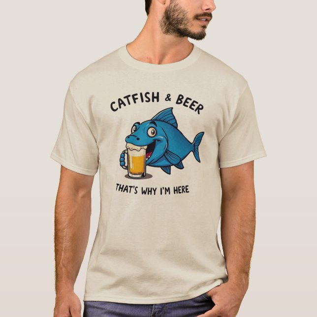Camiseta Pescado y cerveza por eso estoy aquí gracioso (Anverso)