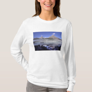 Camiseta Pescadores en canoa en el lago Waterfowl, Banff