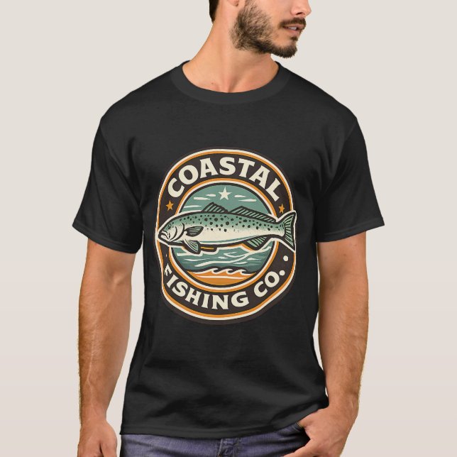 Camiseta Pescando Retro Angler en Muelle de Madera (Anverso)