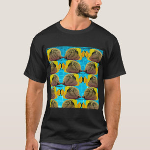 Camiseta Pez colorido en agua azul.