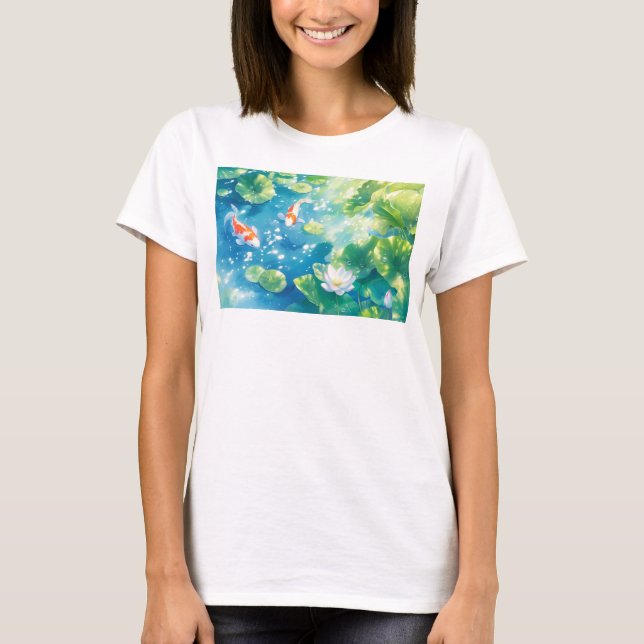 Camiseta Pez Koi Entre Cojines de Nenúfar (Anverso)