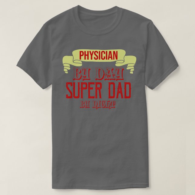 Camiseta Physician by day  (Diseño del anverso)
