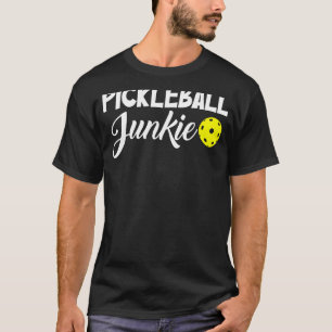 Camiseta Pickleball Junkie Pickleball dice deporte de bolas