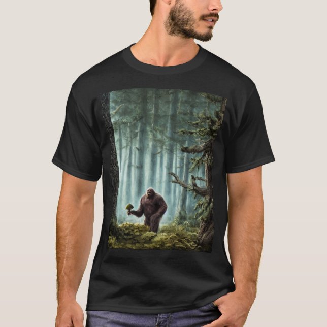 Camiseta Pie grande con hongos grandes en el bosque (Anverso)