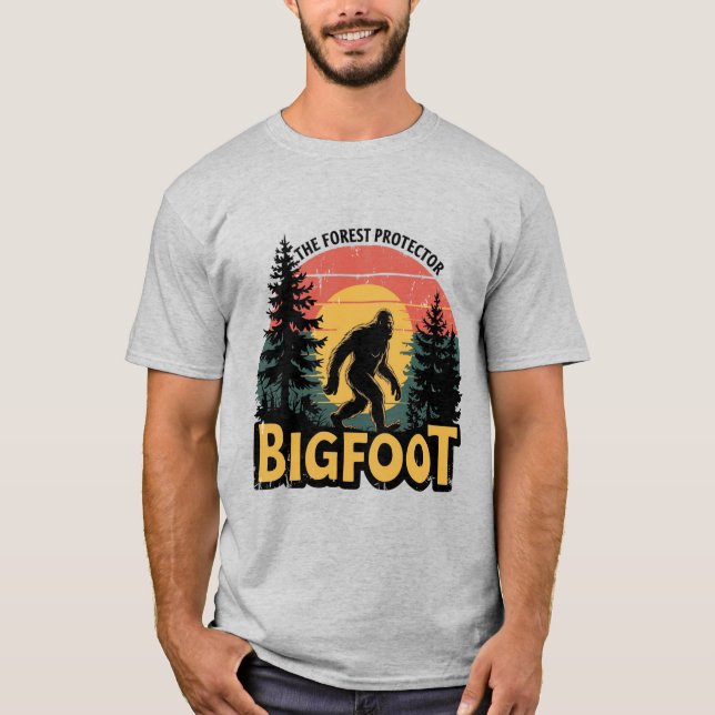 Camiseta Pie grande: El Protector Forestal (Anverso)