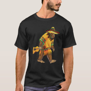 Camiseta Pie grande El Squatcho Mexicano Poncho Sombrero Ci