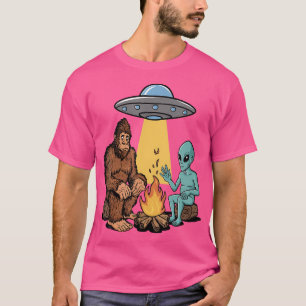 Camiseta Pie Grande Y Fogata Extranjera Para Senderismo Por