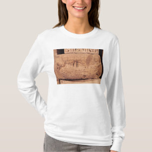 Camiseta Piedra sepulcral que representa un barco de pesca