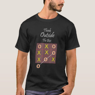 Camiseta Piense Fuera De La Caja Tic Tac Toe