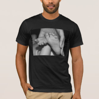 Camiseta Pies de bebé recortados