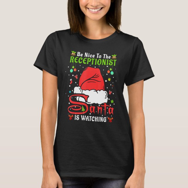 Camiseta Pijama Navideño de Santa Sé Amable Con La Recepcio (Anverso)