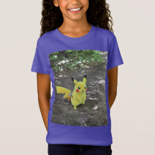 Camiseta Pikachu en el salvaje Tee de Instantáneas