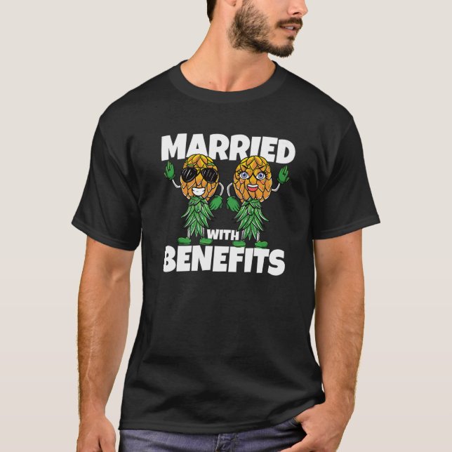 Camiseta Pineapple De Upside Down Casada Con Beneficios (Anverso)