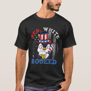 Camiseta Pingüino blanco rojo boicoteado con alcohol boicot