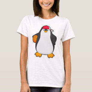 Camiseta Pingüino como jugador de baloncesto con baloncesto