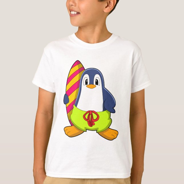 Camiseta Pingüino como surfista con tabla de surf (Anverso)