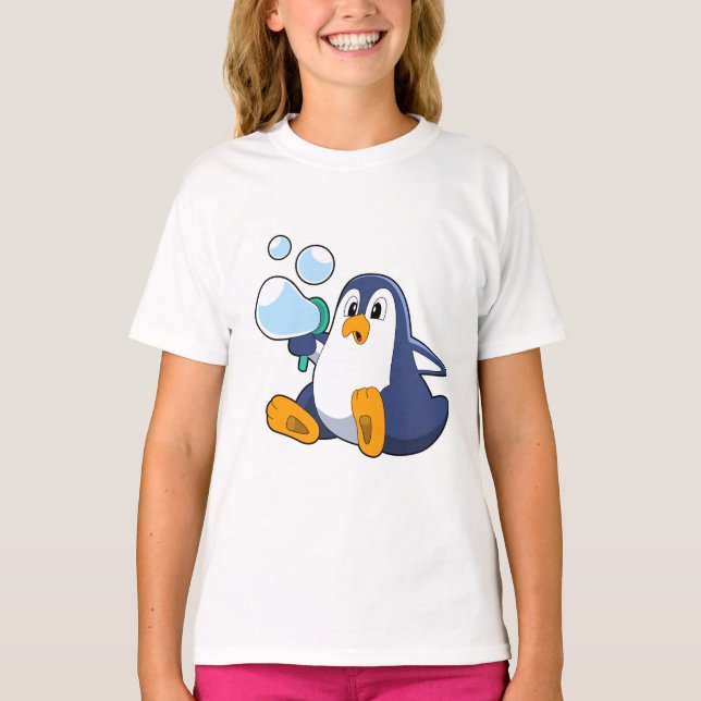 Camiseta Pingüino con burbujas de jabón.PNG (Anverso)