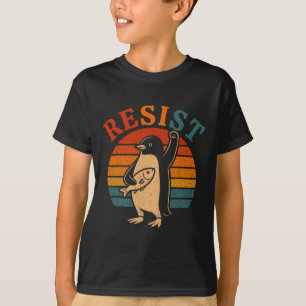 Camiseta Pingüino gracioso resiste a los pingüinos en prote